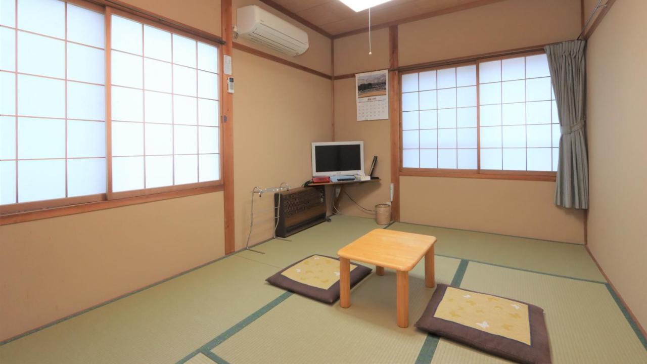 Minshuku Iwatakan Takayama (Gifu) Exterior foto