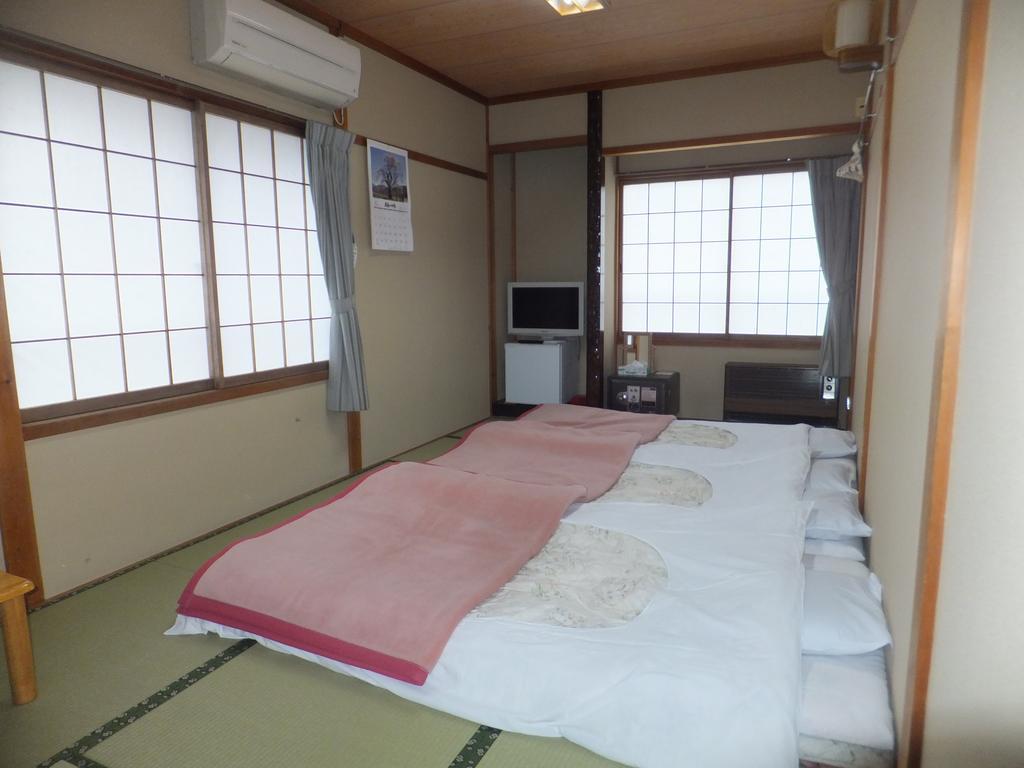 Minshuku Iwatakan Takayama (Gifu) Exterior foto