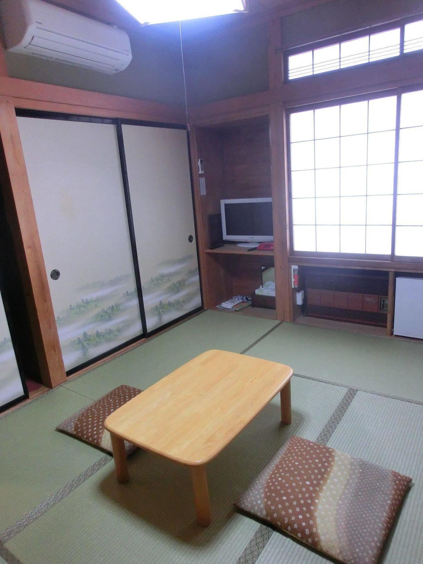 Minshuku Iwatakan Takayama (Gifu) Exterior foto