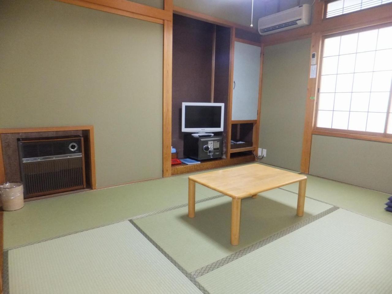 Minshuku Iwatakan Takayama (Gifu) Exterior foto