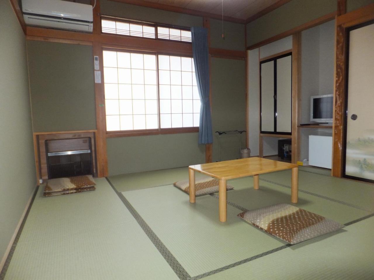 Minshuku Iwatakan Takayama (Gifu) Exterior foto